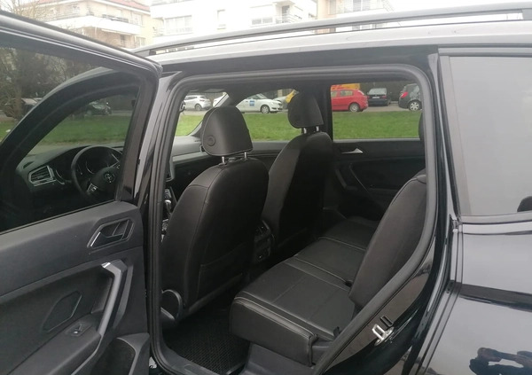 Volkswagen Tiguan Allspace cena 105000 przebieg: 76500, rok produkcji 2021 z Warszawa małe 137